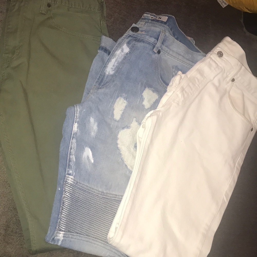 (3) Pair of men’s jeans!!!!